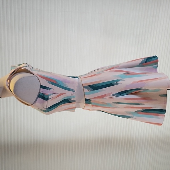 Decree Pastel Brushstroke Two Piece Crop Top & Skater Skirt Set Small - Picture 6 of 12